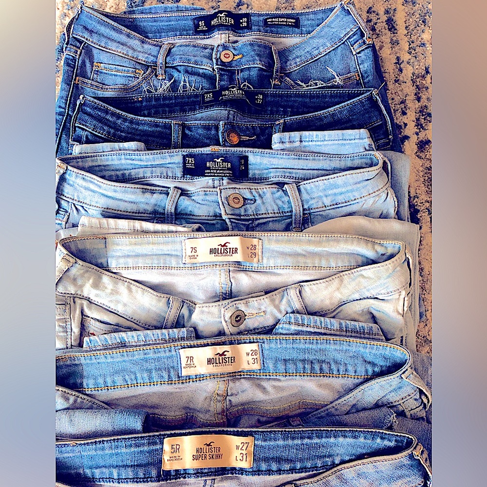 6 pairs of Hollister jeans